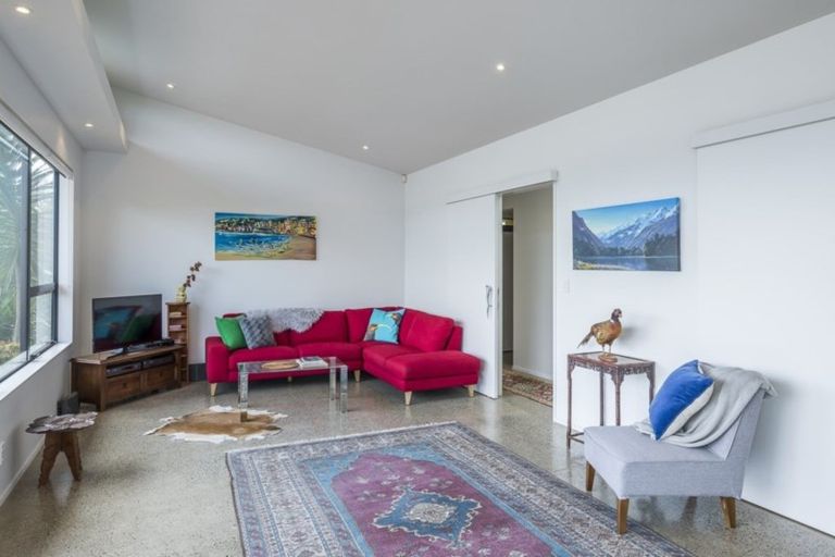 Photo of property in 238 Huia Street, Waikanae, 5391