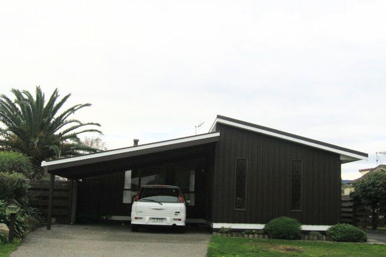 Photo of property in 10b Cypress Grove, Paraparaumu, 5032