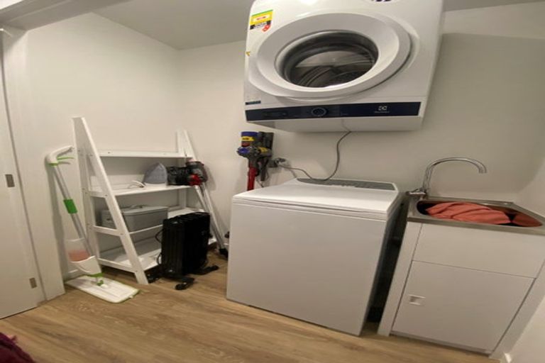 Photo of property in 146 Molesworth Street, New Plymouth, 4312