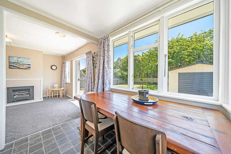 Photo of property in 4 Hikurangi Street, Trentham, Upper Hutt, 5018