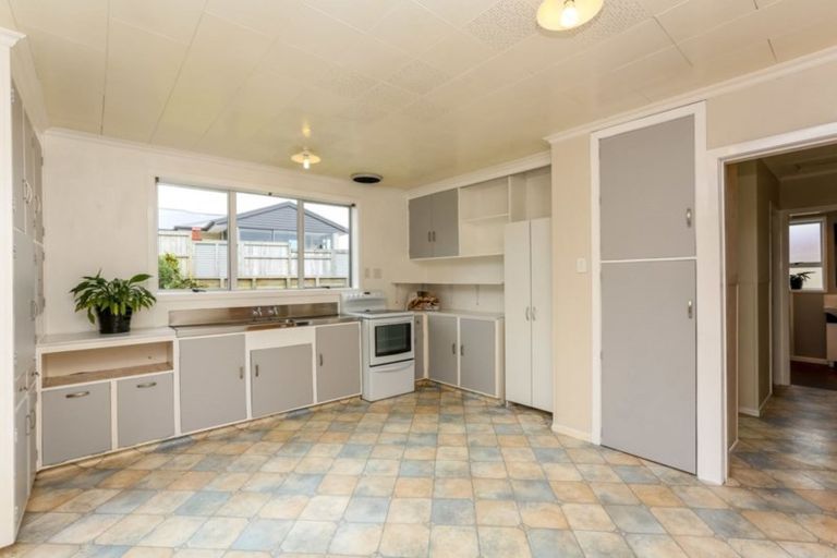 Photo of property in 42 Hobart Drive, Spotswood, New Plymouth, 4310