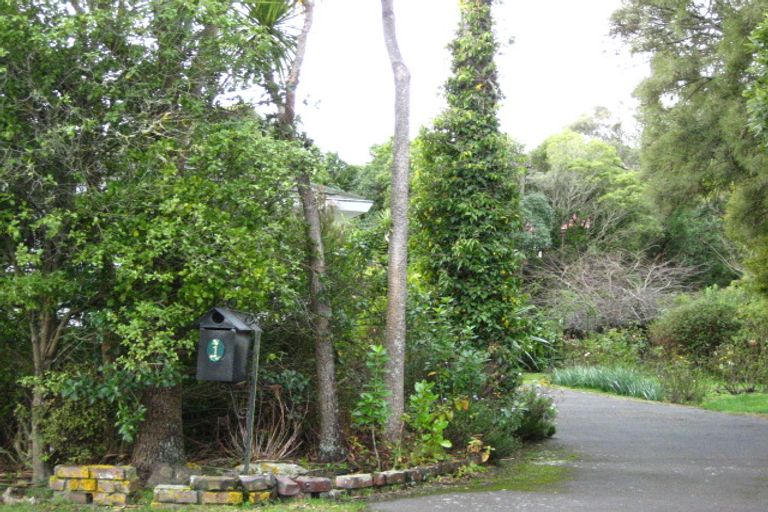 Photo of property in 1a Marion Street, Macandrew Bay, Dunedin, 9014