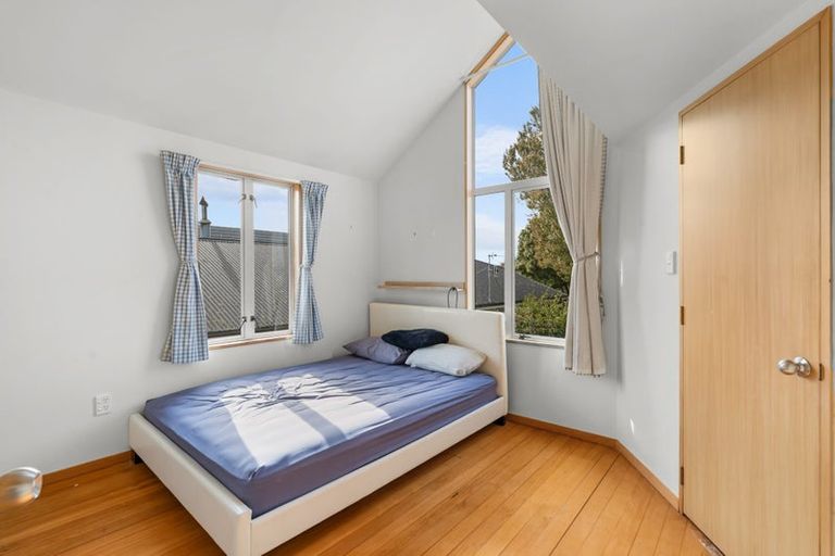 Photo of property in 2/173 Idris Road, Strowan, Christchurch, 8052