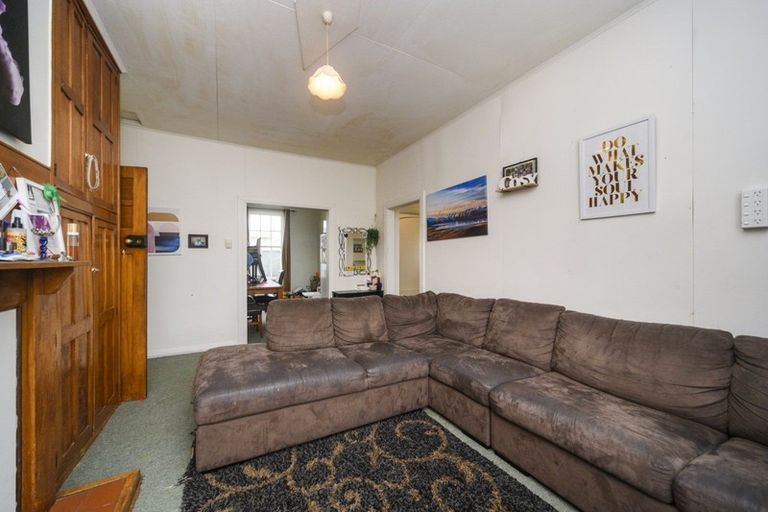 Photo of property in 14 Fairs Road, Milson, Palmerston North, 4414