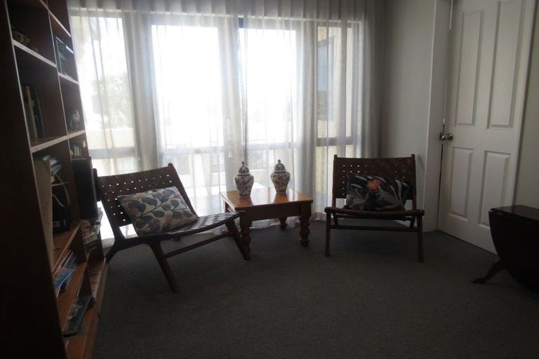 Photo of property in 62 Samwell Drive, Whitby, Porirua, 5024