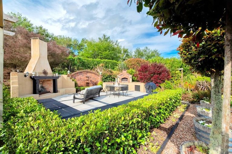 Photo of property in 173a Pinchgut Road, Kaukapakapa, 0873