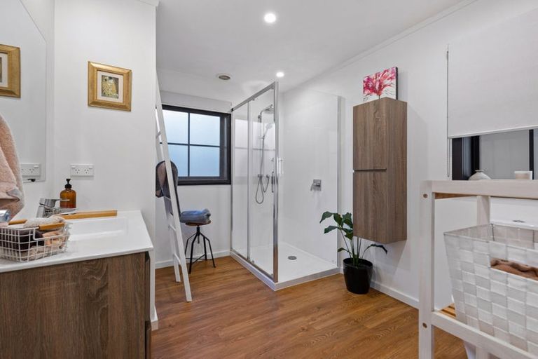 Photo of property in 53 Stillwater Crescent, Stillwater, Silverdale, 0993