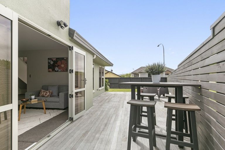 Photo of property in 74 Kentwood Drive, Woodridge, Wellington, 6037