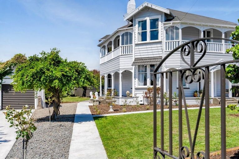 Photo of property in 68 Collins Street, Hawera, 4610