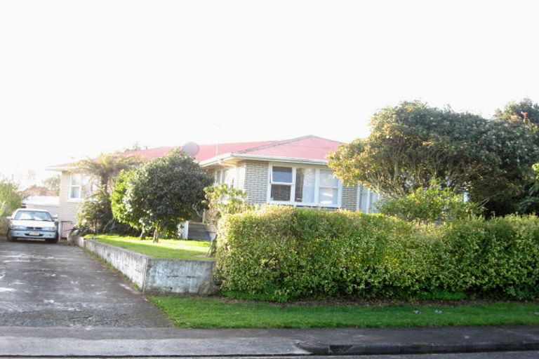 Photo of property in 12 Grebe Street, Manurewa, Auckland, 2102