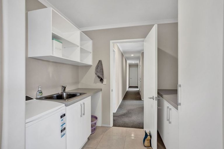 Photo of property in 13 Cooke Farm Grove, Waiwhakaiho, New Plymouth, 4312