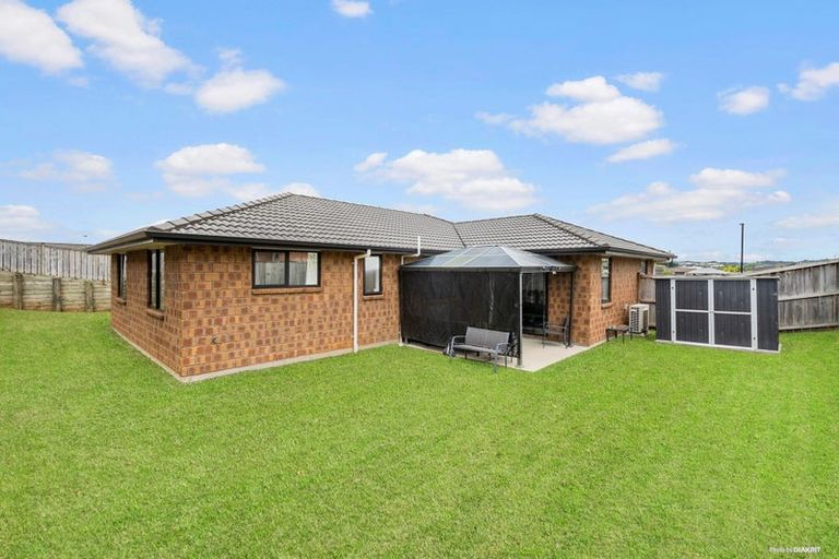 Photo of property in 23 Raithburn Terrace, Pokeno, 2402