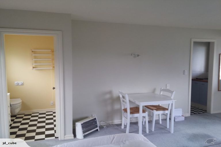 Photo of property in 28 Talavera Terrace, Kelburn, Wellington, 6012