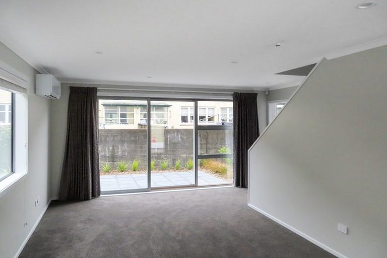 Photo of property in 1 John Reynolds Square, Hutt Central, Lower Hutt, 5010