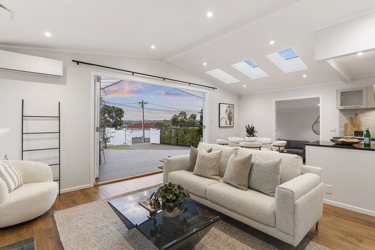 Photo of property in 2/12 Francis Street, Hauraki, Auckland, 0622