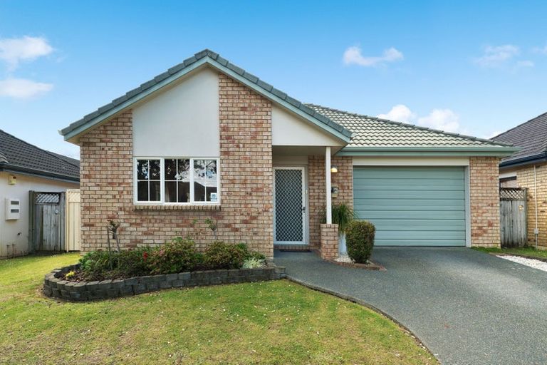 Photo of property in 8 Espalier Drive, Henderson, Auckland, 0612
