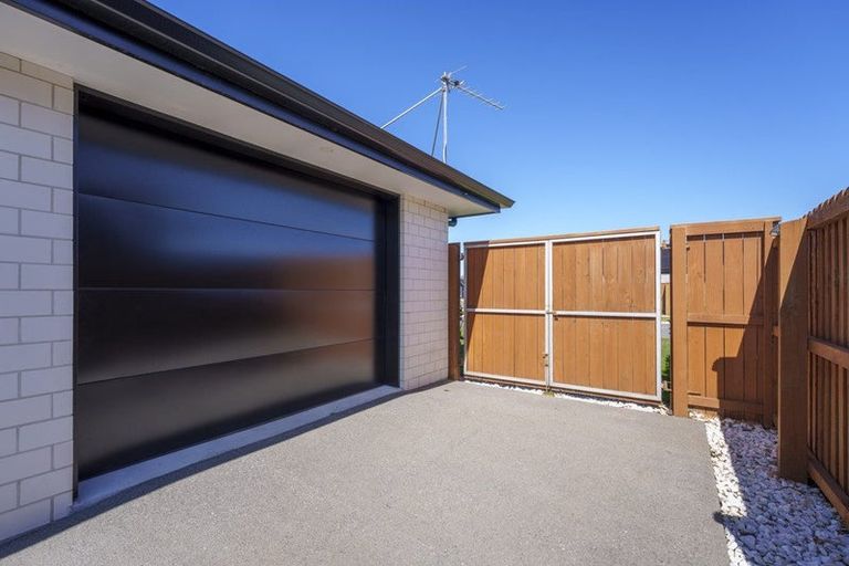 Photo of property in 30 Mcquillan Avenue, Woodend, 7610