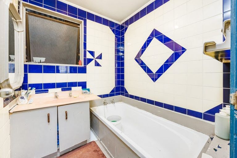Photo of property in 2/22 Norrie Smith Avenue, Flat Bush, Auckland, 2023