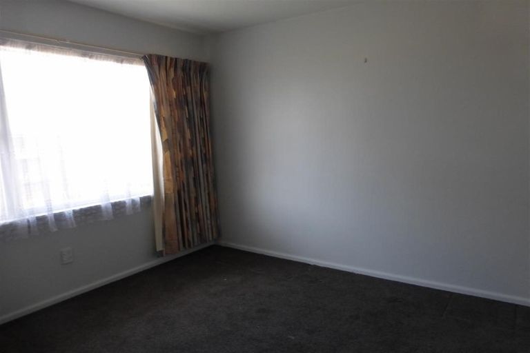 Photo of property in 2/7a Curletts Road, Sockburn, Christchurch, 8042