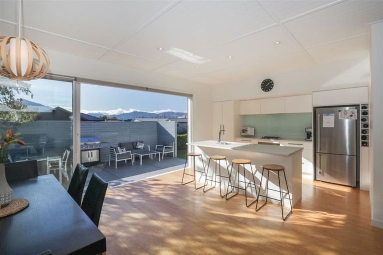 Photo of property in 40 Quinnat Street, Albert Town, Wanaka, 9305