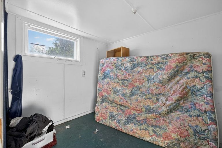 Photo of property in 186 Wainoni Road, Avondale, Christchurch, 8061