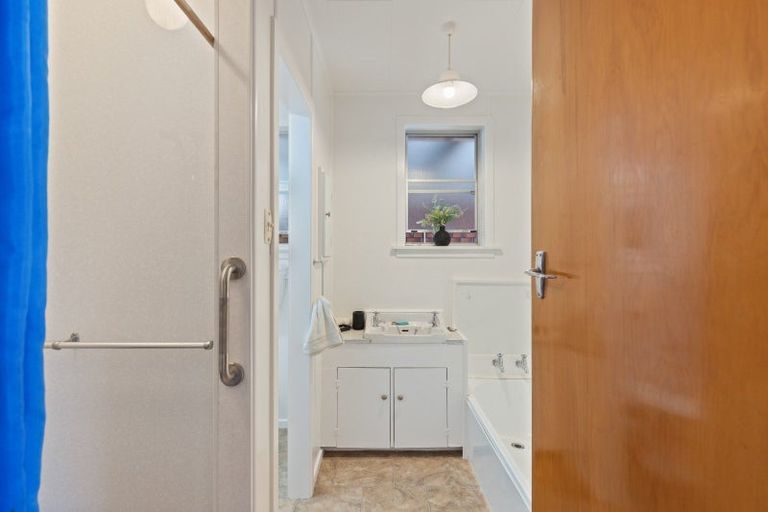 Photo of property in 42b Sackville Street, Fitzroy, New Plymouth, 4312