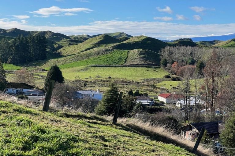 Photo of property in 26 Hukaroa Road, Raetihi, 4632