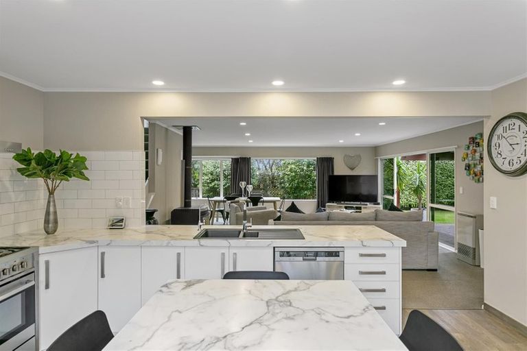 Photo of property in 11 Golders Place, Richmond Heights, Taupo, 3330