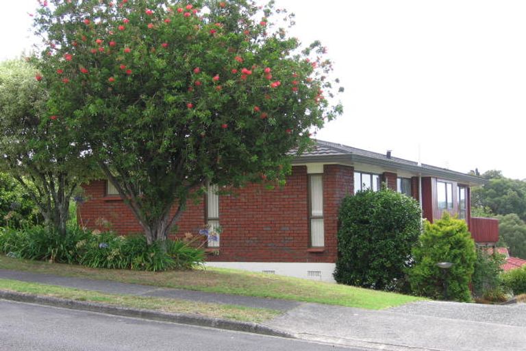 Photo of property in 132 Weatherly Road, Torbay, Auckland, 0630