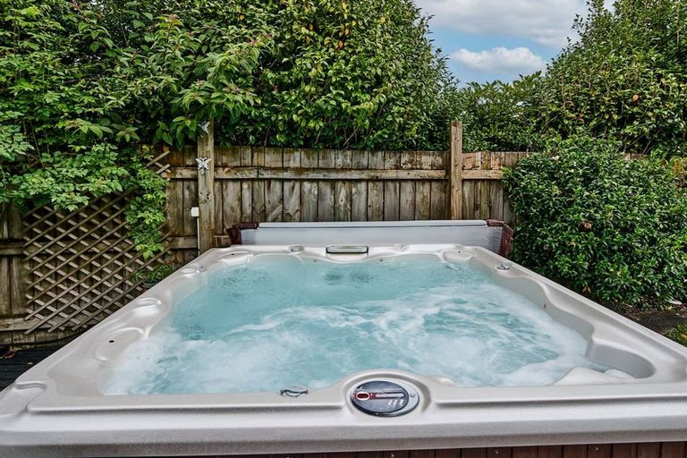 Photo of property in 110 School Road, Te Horo, Otaki, 5582