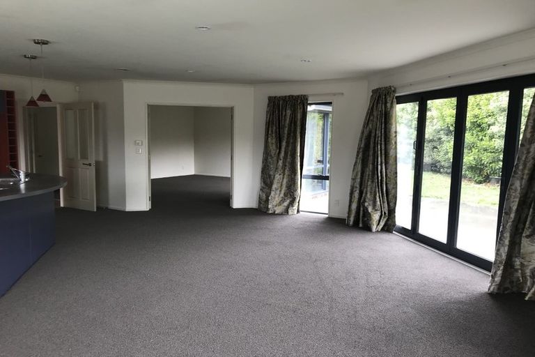 Photo of property in 42 Limes Avenue, Parklands, Christchurch, 8083