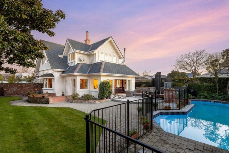 Photo of property in 69 Office Road, Merivale, Christchurch, 8014