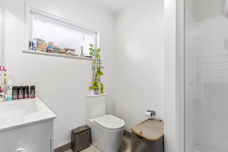 Photo of property in 2/30 Gibraltar Street, Howick, Auckland, 2014