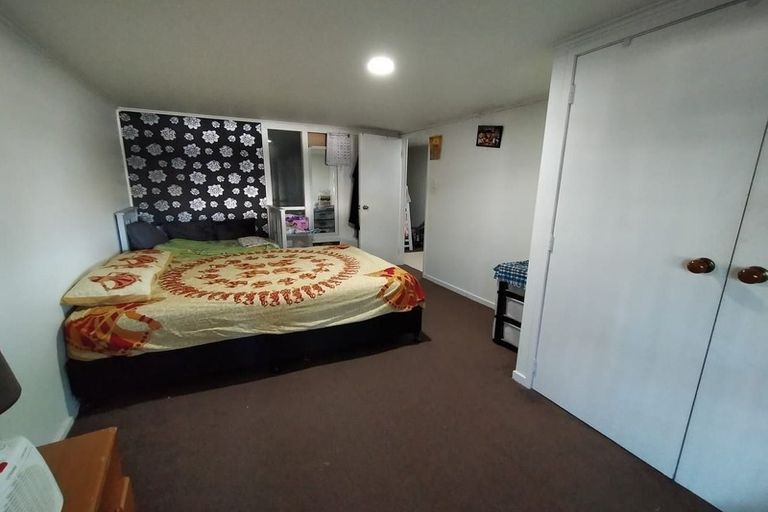 Photo of property in 30 Ellis Avenue, Mount Roskill, Auckland, 1041