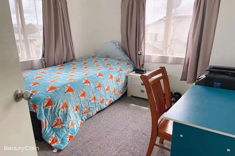 Photo of property in 41 Seymour Road, Sunnyvale, Auckland, 0612