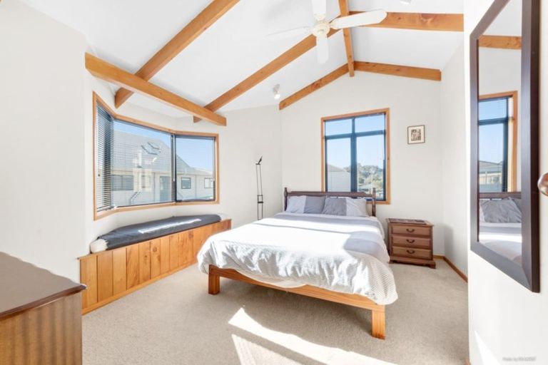 Photo of property in 4a Devon Road, Bucklands Beach, Auckland, 2012