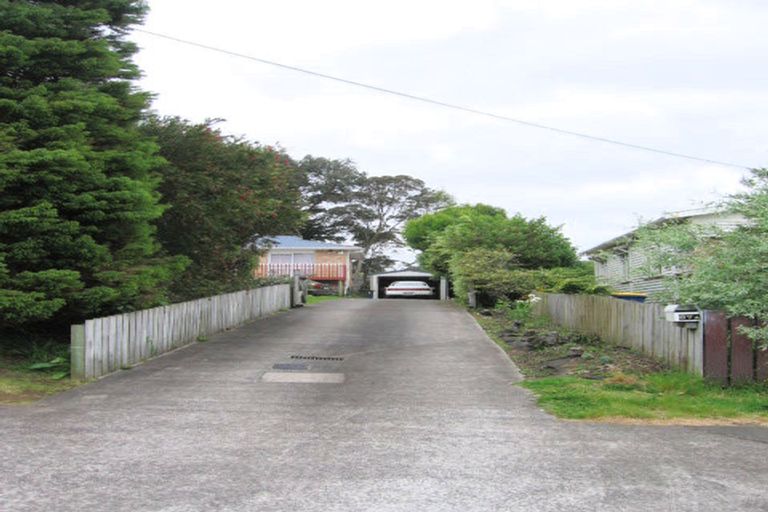Photo of property in 67a Clayburn Road, Glen Eden, Auckland, 0602