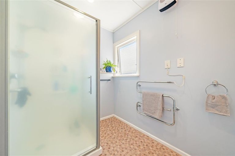 Photo of property in 56 Longfellow Street, Trentham, Upper Hutt, 5018