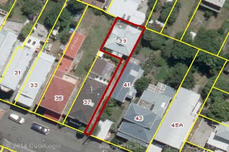 Photo of property in 39 Queen Street, Mount Victoria, Wellington, 6011