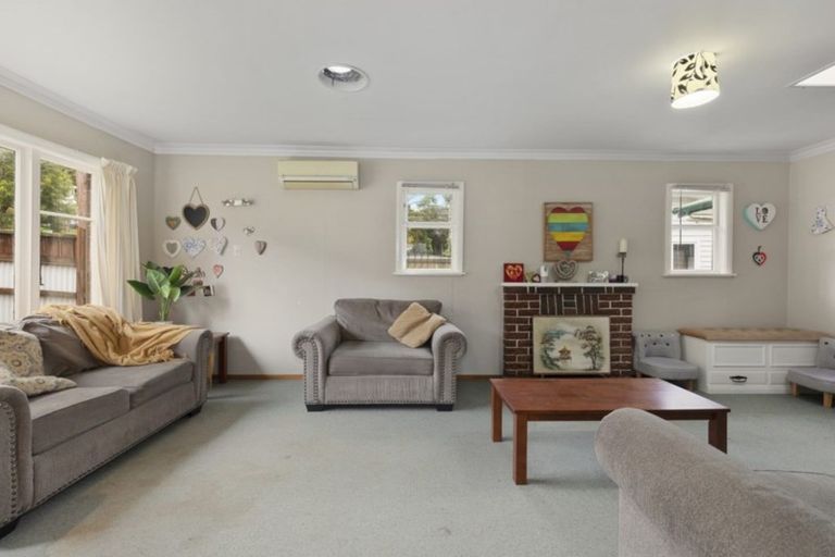 Photo of property in 66 Thomas Street, Stokes Valley, Lower Hutt, 5019