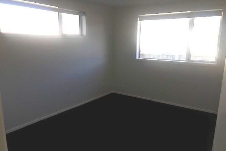 Photo of property in 21a Main Road, Titahi Bay, Porirua, 5022