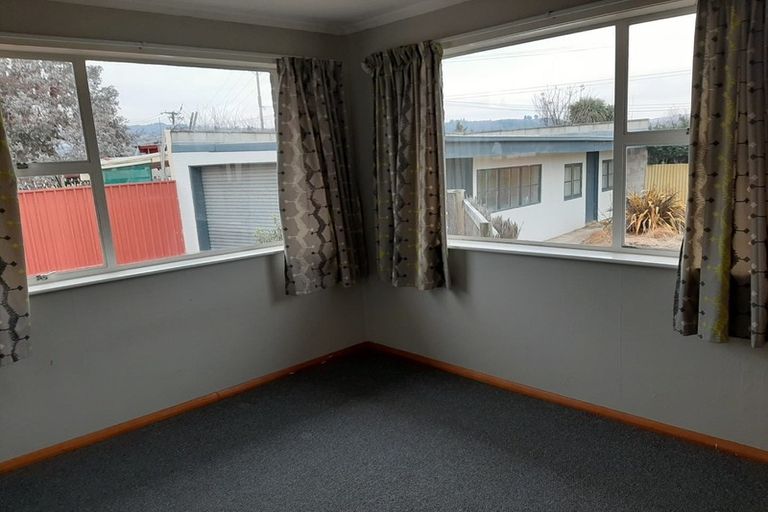Photo of property in 9 Campbell Street, Alexandra, 9320
