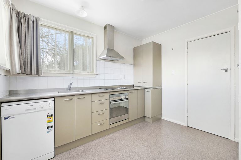 Photo of property in 31a Kirkwood Avenue, Upper Riccarton, Christchurch, 8041