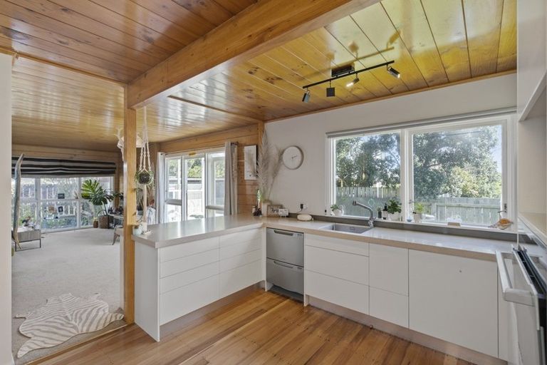 Photo of property in 4 Record Street, Fitzroy, New Plymouth, 4312