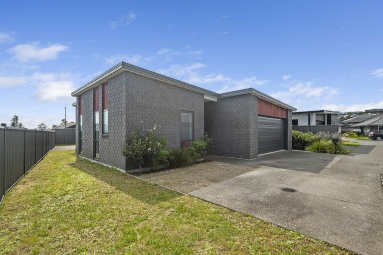 Photo of property in 45 Sentinel Avenue, Omokoroa, 3114