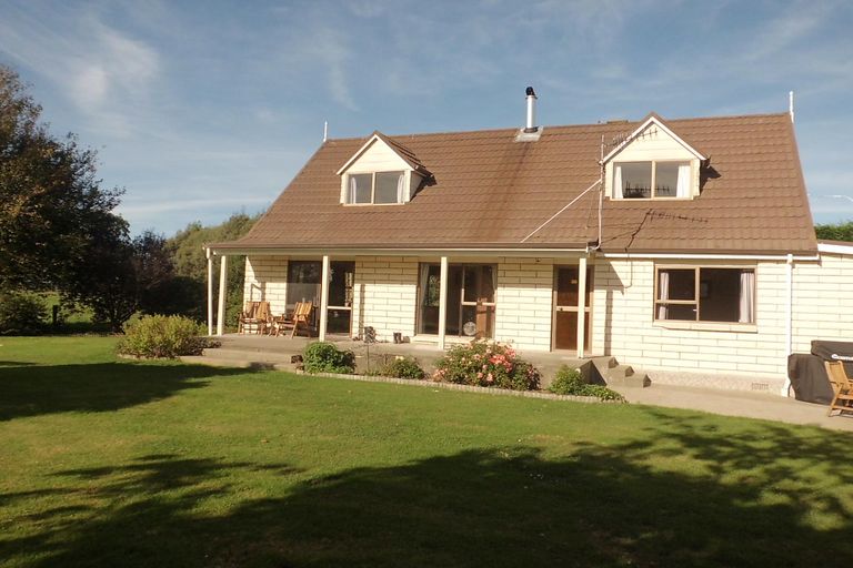 Photo of property in 63 Hedley Road, Levels, Timaru, 7973