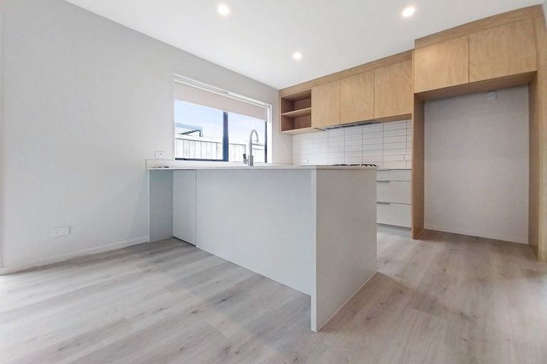 Photo of property in 18 Te Mura Crescent, Takanini, 2112