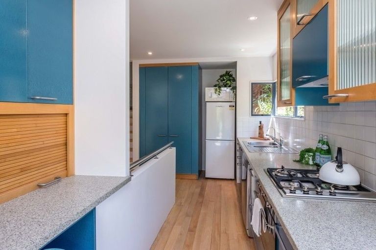 Photo of property in 19 Everton Terrace, Kelburn, Wellington, 6012