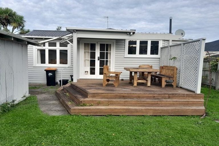 Photo of property in 36 Miro Street, Takaro, Palmerston North, 4410