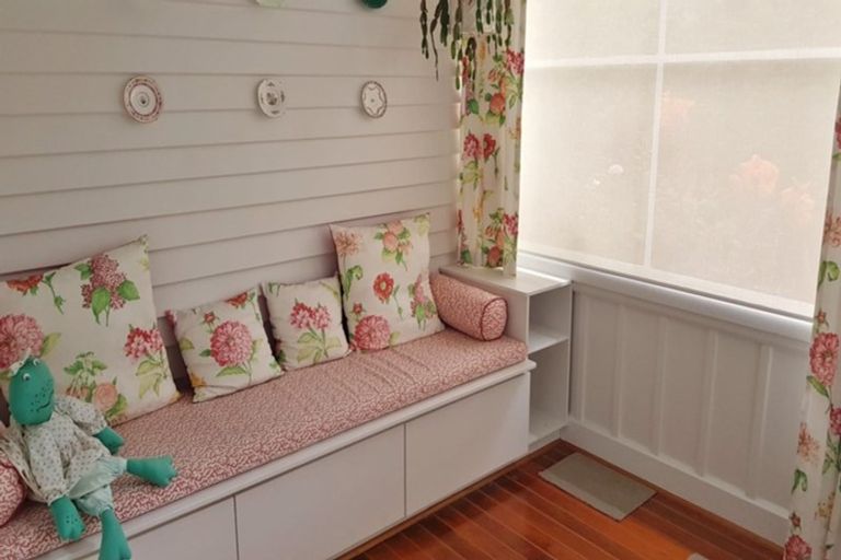 Photo of property in 11 Clissold Street, Merivale, Christchurch, 8014